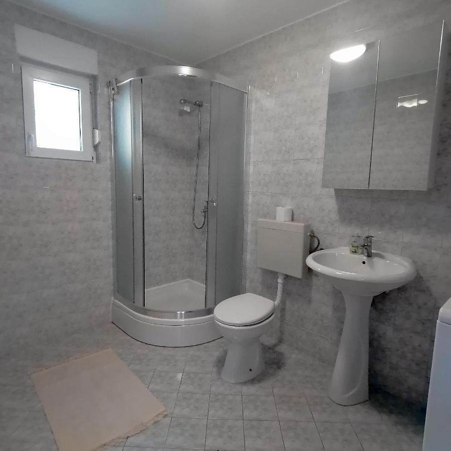Sea View Apartments Selca  Exterior photo