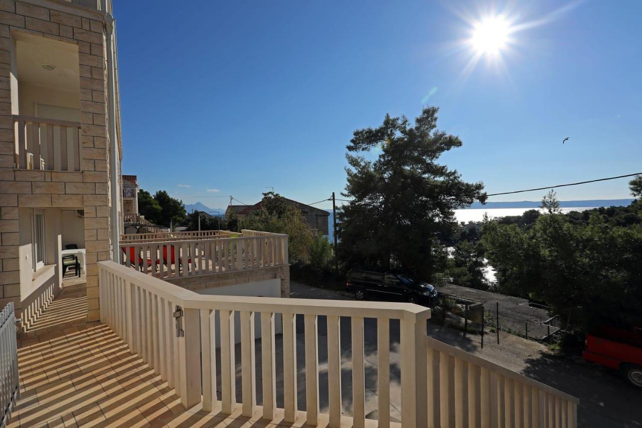 Sea View Apartments Selca  Exterior photo